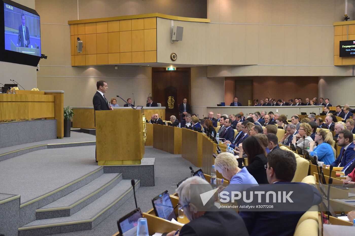 Prime Minister Dmitry Medvedev presents Government report at State Duma