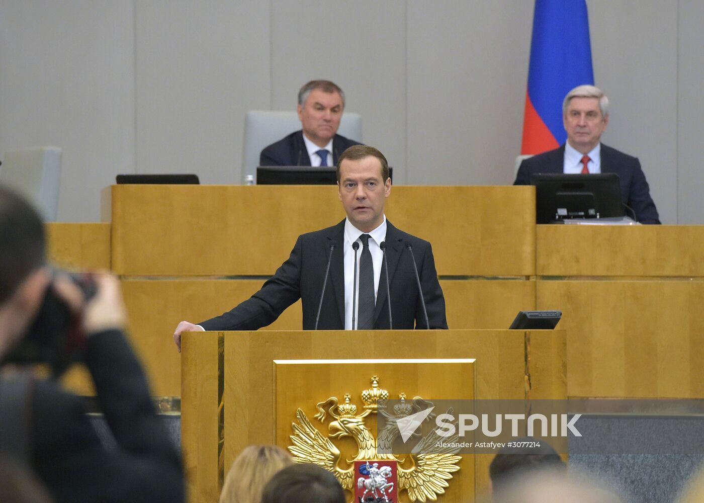 Prime Minister Medvedev speaks at State Duma meeting