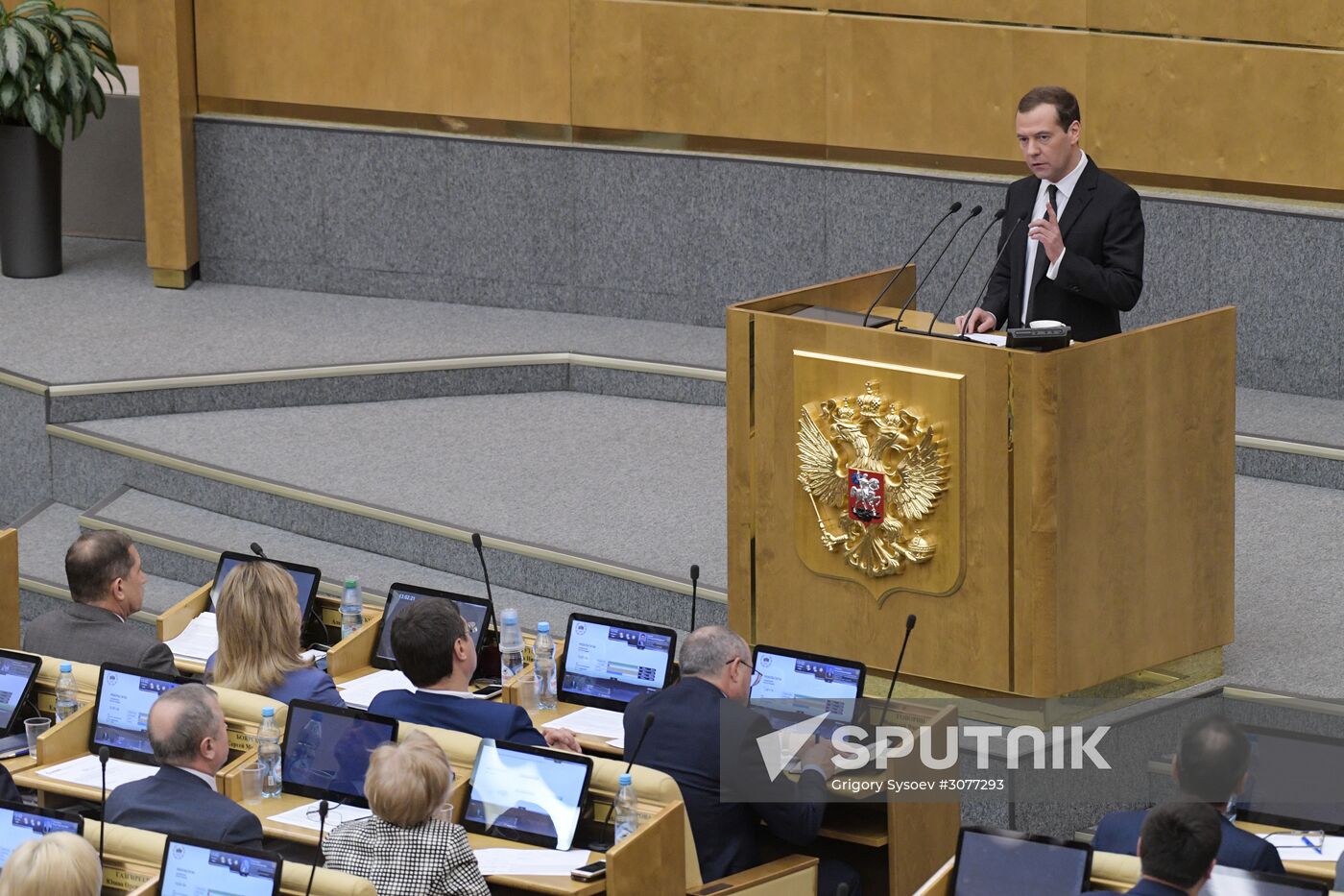 Prime Minister Dmitry Medvedev presents Government report at State Duma