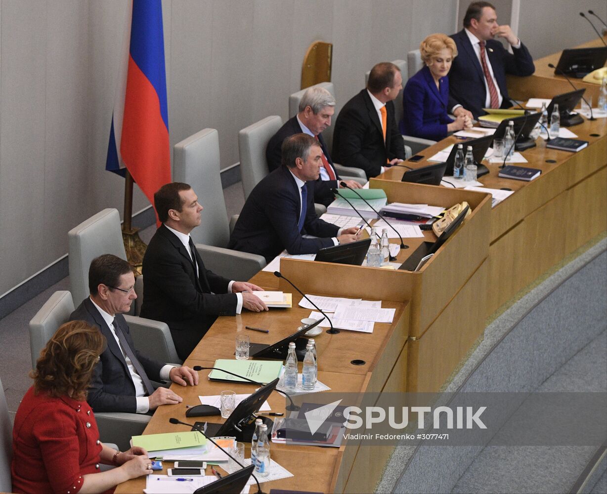 Prime Minister Dmitry Medvedev addresses plenary meeting in the State Duma