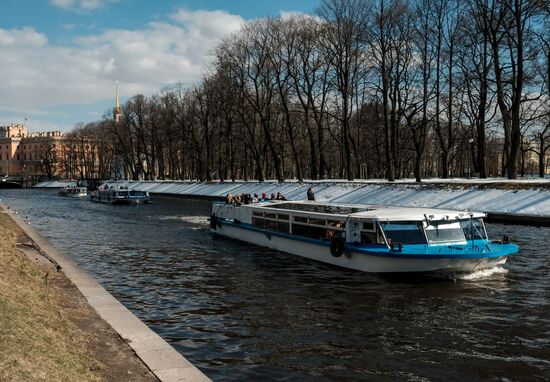 Navigation opens in St. Petersburg
