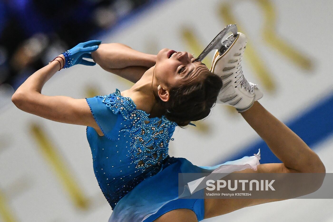 ISU World Team Trophy in Figure Skating. Women. Short program