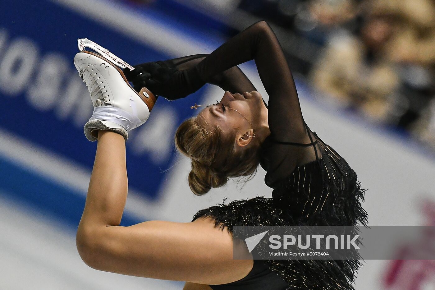 ISU World Team Trophy in Figure Skating. Women. Short program