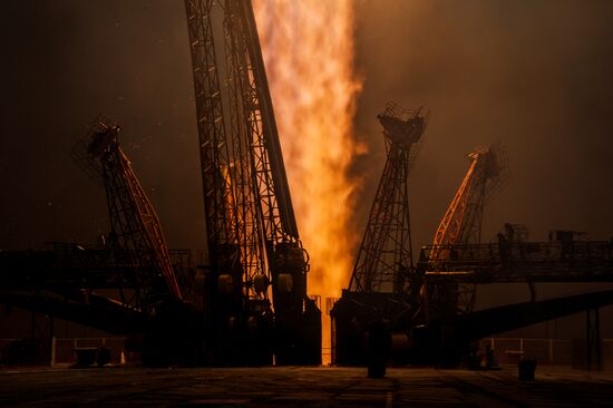 Launch of Soyuz-FG carrier rocket with Soyuz MS-04 aboard from Baikonur space center