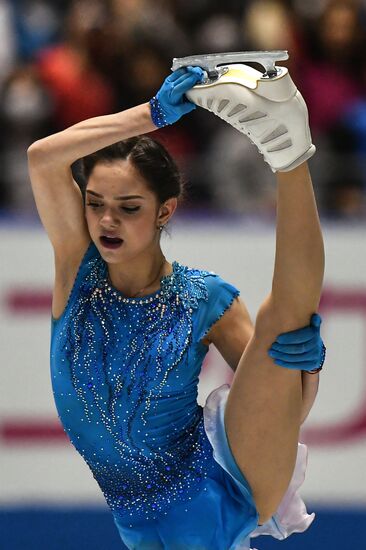 ISU World Team Trophy in Figure Skating. Women. Short program