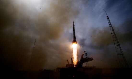 Launch of Soyuz-FG carrier rocket with Soyuz MS-04 aboard from Baikonur space center