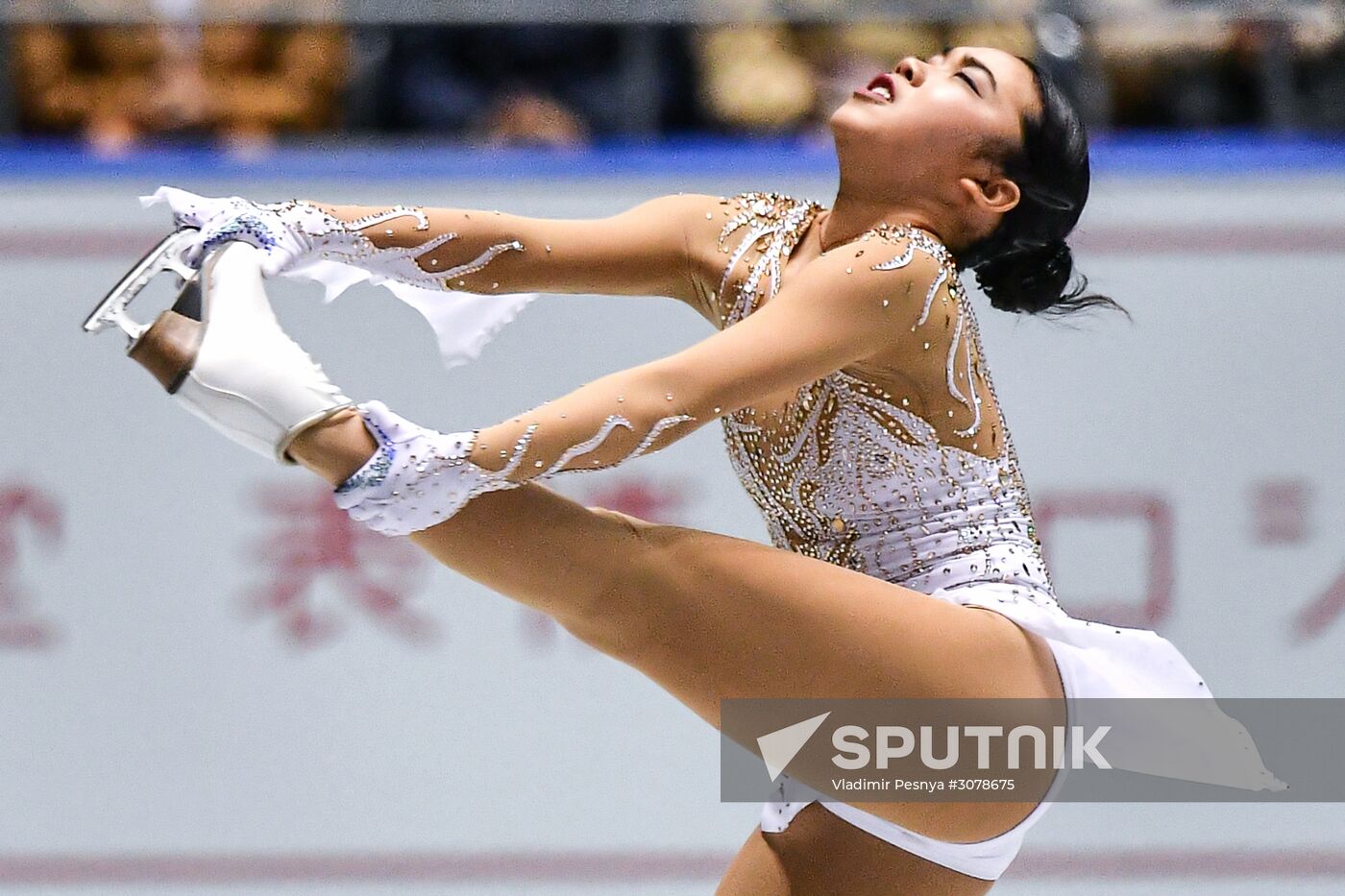 ISU World Team Trophy in Figure Skating. Women. Short program