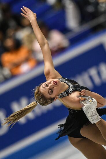 ISU World Team Trophy in Figure Skating. Women. Short program