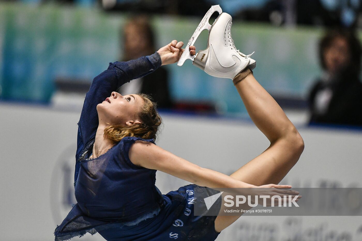 ISU World Team Trophy in Figure Skating. Women. Short program