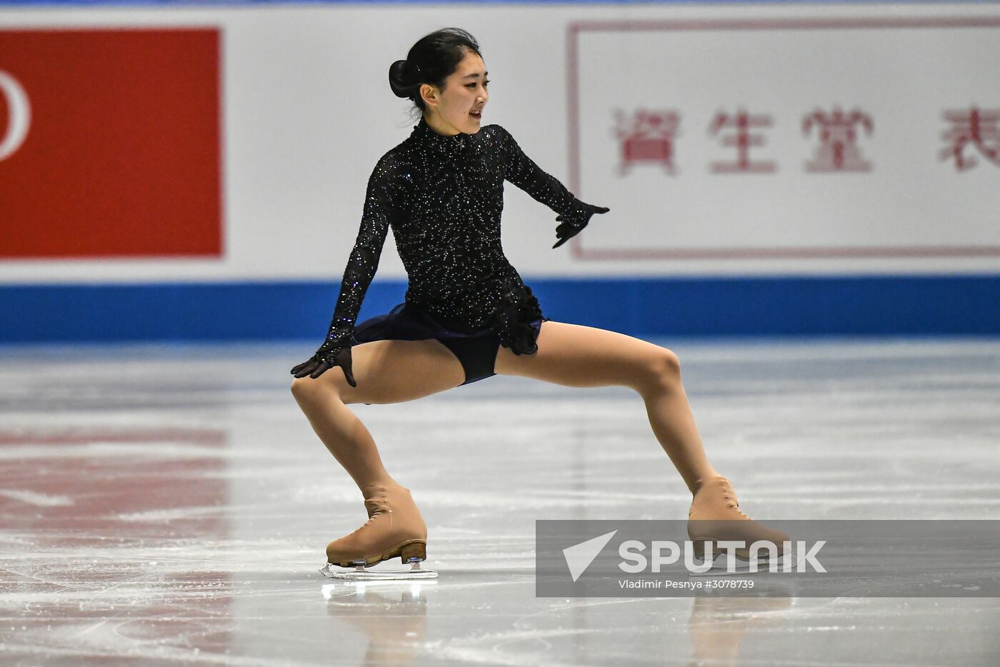 ISU World Team Trophy in Figure Skating. Women. Short program