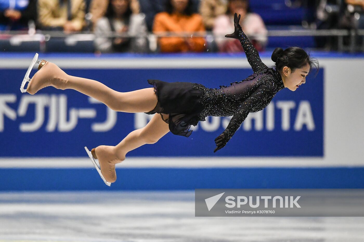 ISU World Team Trophy in Figure Skating. Women. Short program