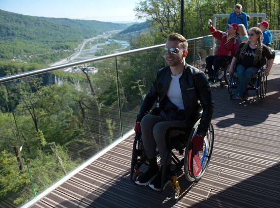 Russian Paralympic cycling team tours Skypark in Sochi