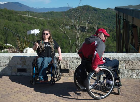 Russian Paralympic cycling team tours Skypark in Sochi