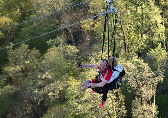 Russian Paralympic cycling team tours Skypark in Sochi