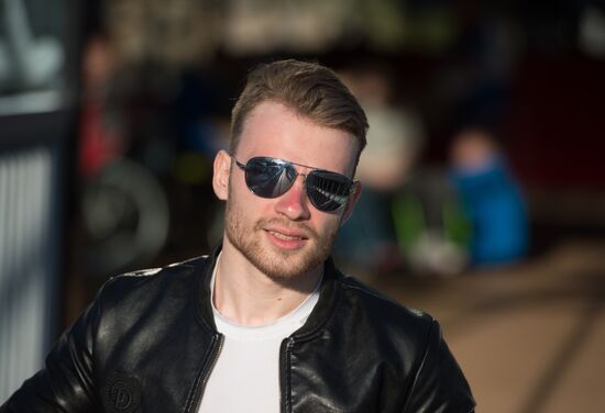 Russian Paralympic cycling team tours Skypark in Sochi