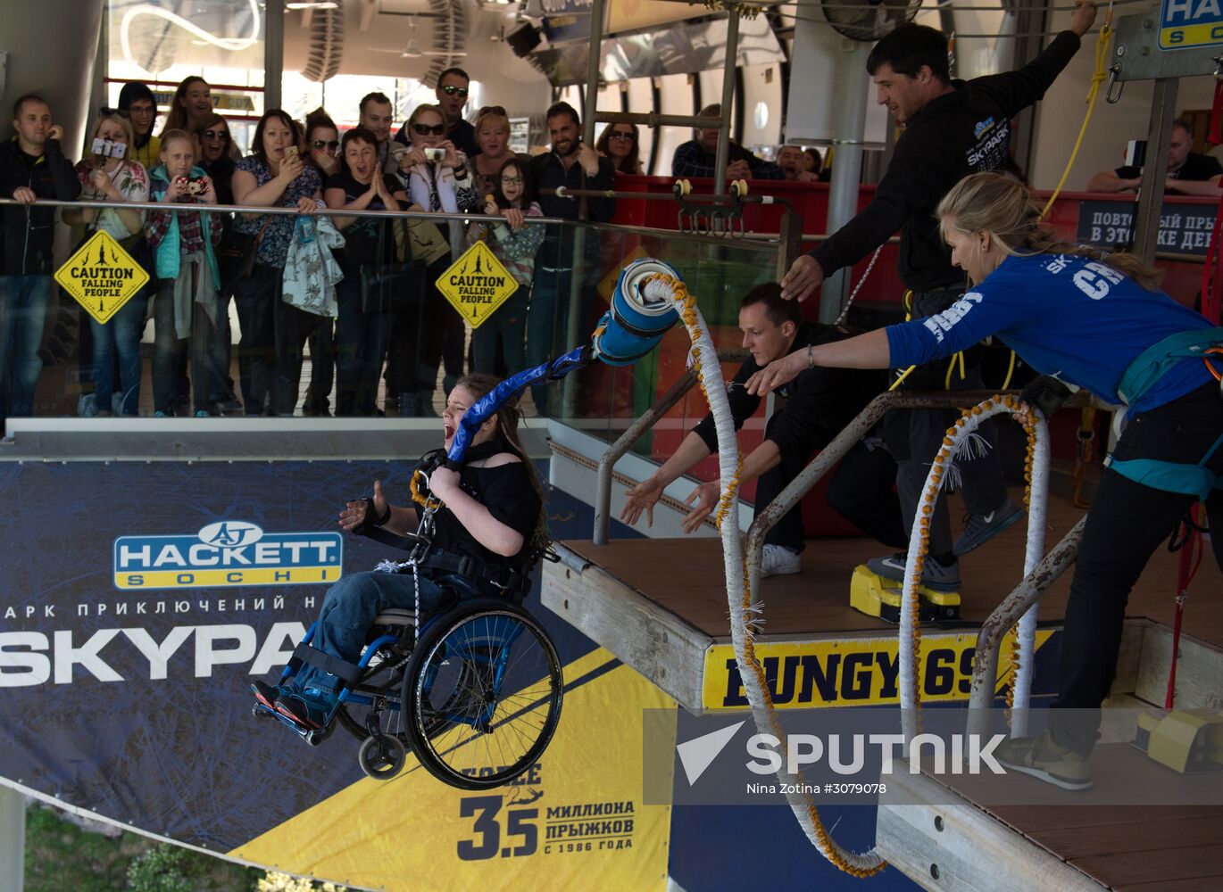 Russian Paralympic cycling team tours Skypark in Sochi