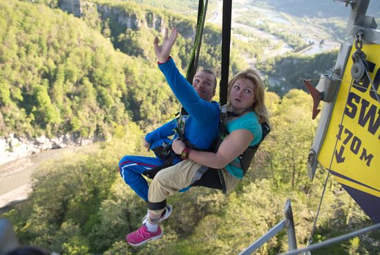 Russian Paralympic cycling team tours Skypark in Sochi