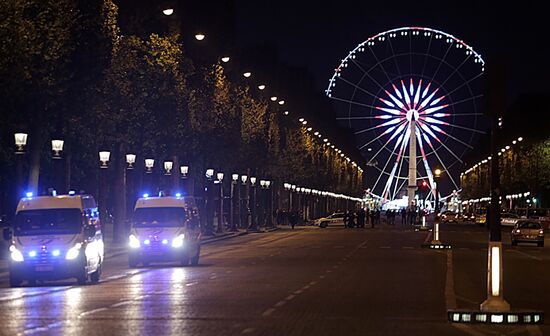 Aftermath of Paris shooting near Champs-Elysees