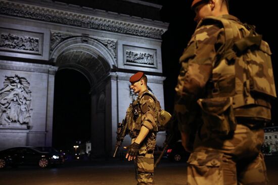 Aftermath of Paris shooting near Champs-Elysees