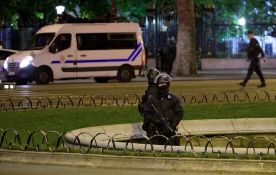 Aftermath of Paris shooting near Champs-Elysees