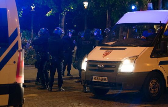 Aftermath of Paris shooting near Champs-Elysees