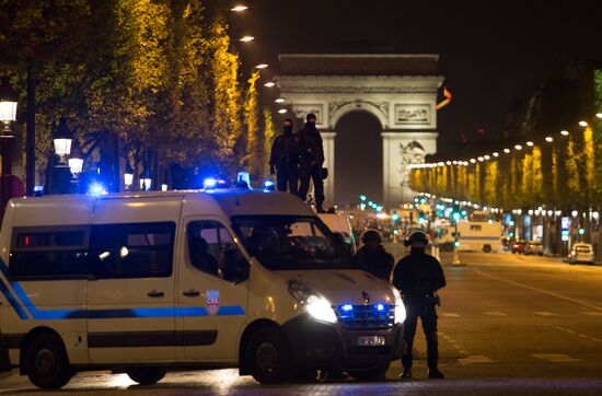 Aftermath of Paris shooting near Champs-Elysees
