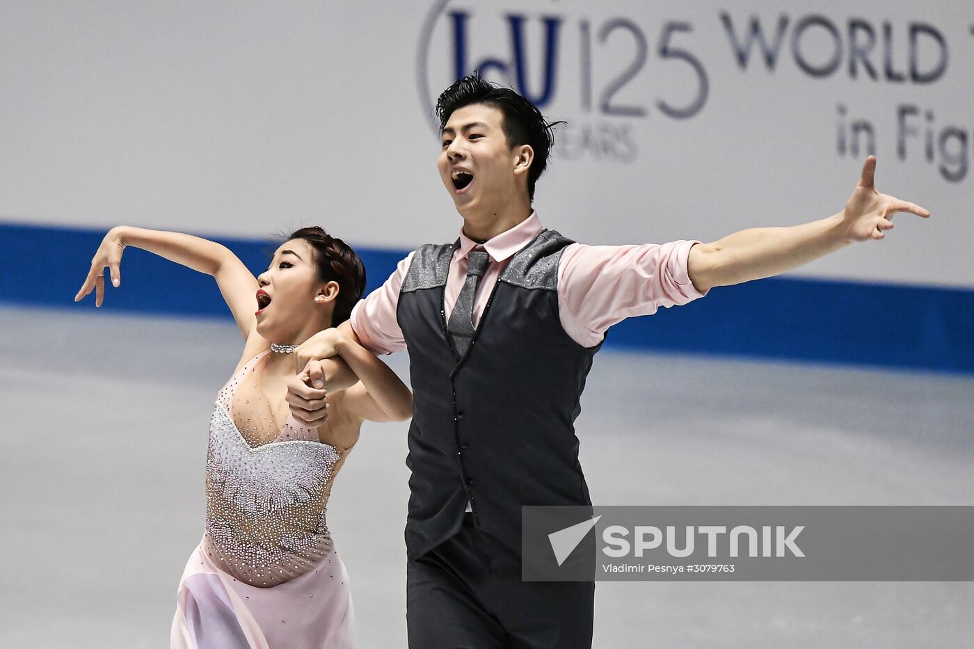 Figure skating. 2017 World Team Trophy. Ice dance. Free skating program