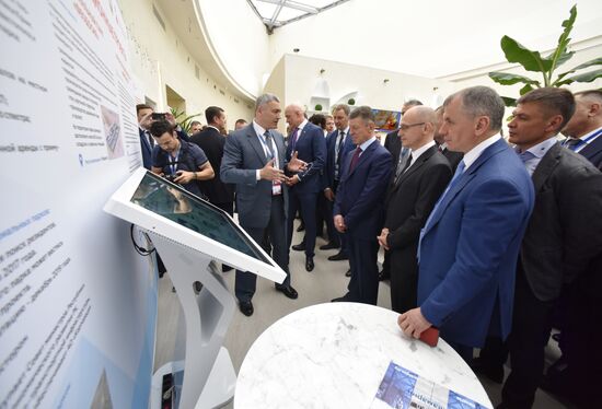 Yalta International Economic Forum in Crimea. Day Two