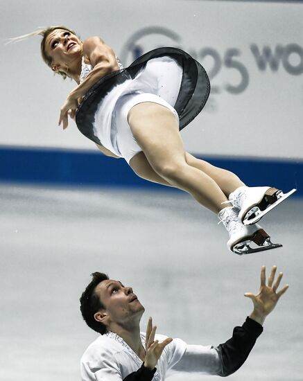 Figure skating. 2017 World Team Trophy. Pairs. Free program