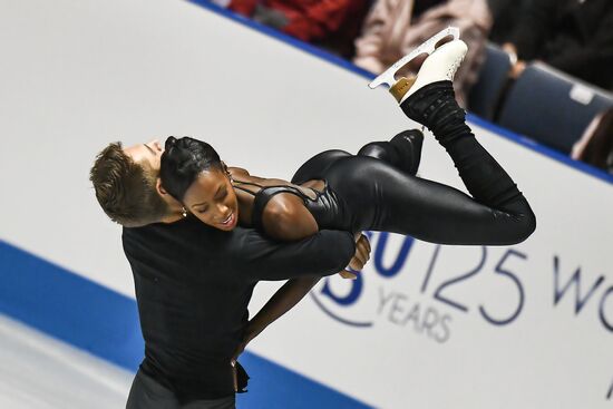 Figure skating. 2017 World Team Trophy. Pairs. Free program