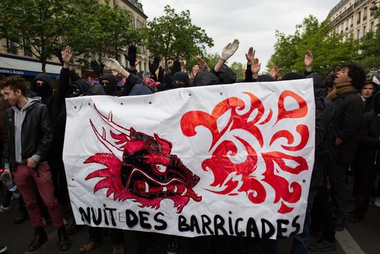 Rally in Paris ahead of first round of French presidential election
