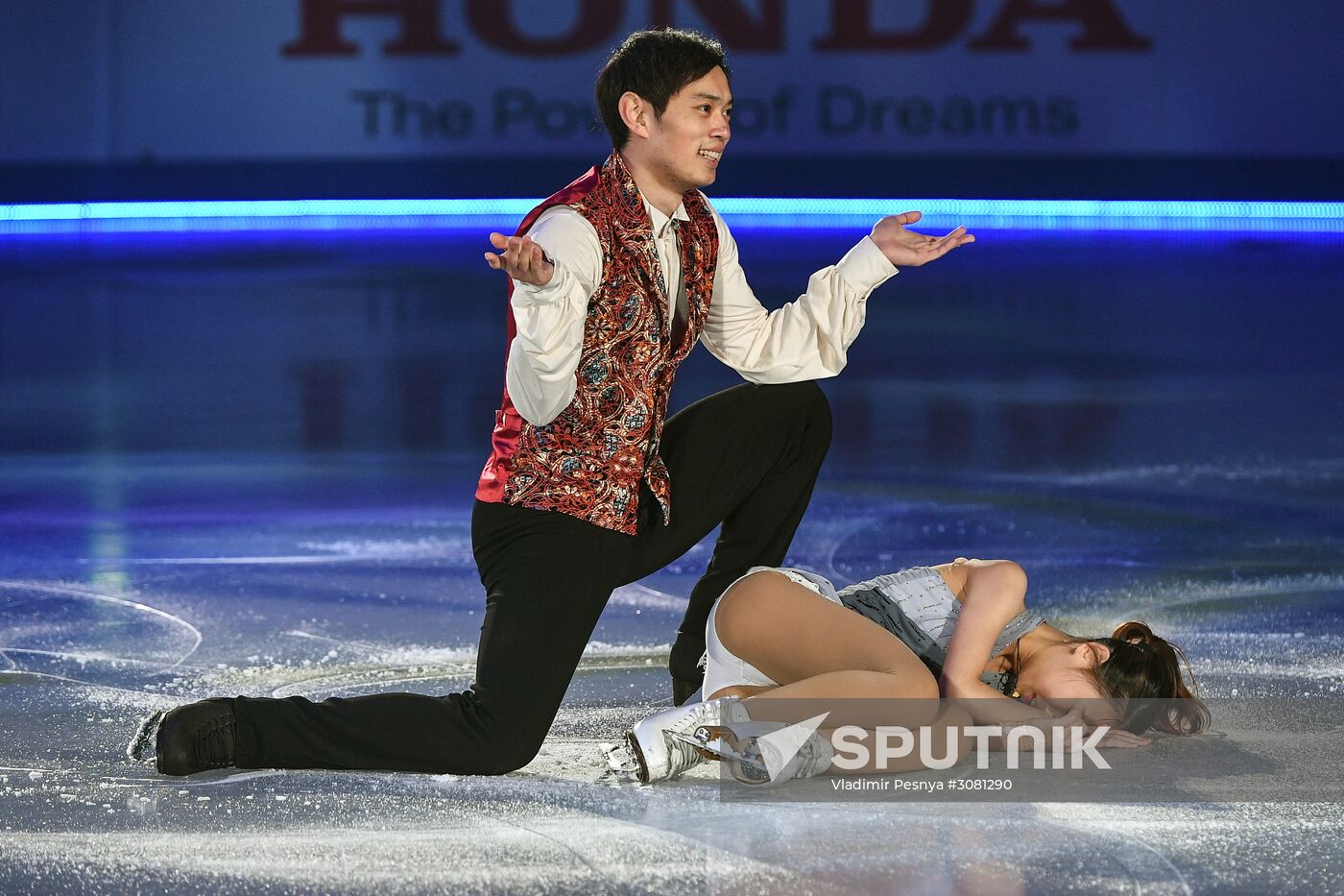 2017 ISU World Team Trophy in Figure Skating. Exhibition gala