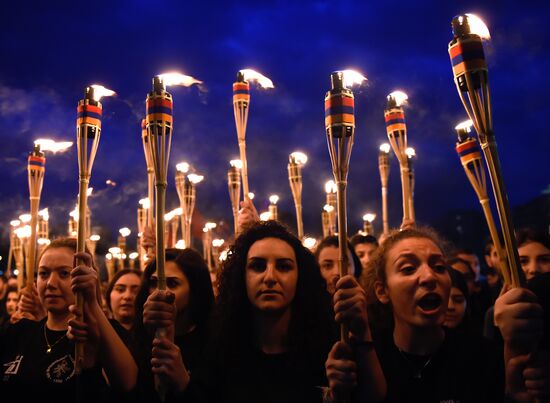 Torchlight procession in Yerevan in memory of Armenian Genocide victims