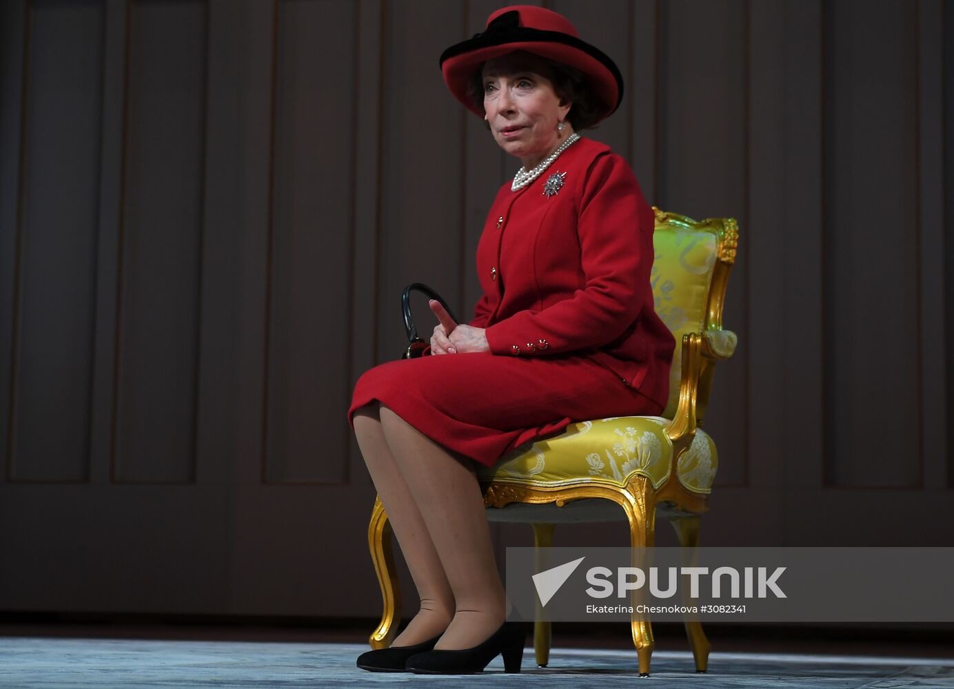 Press preview of Audience play