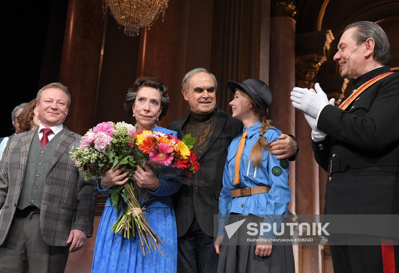 Preview of the play "Audience"