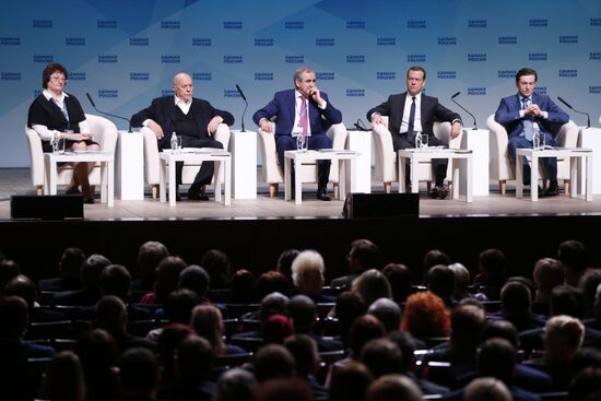 Dmitry Medvedev visits Omsk