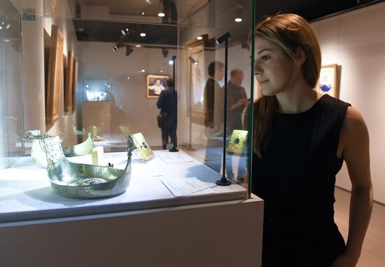 Russian art top lot exhibition ahead of auction in London