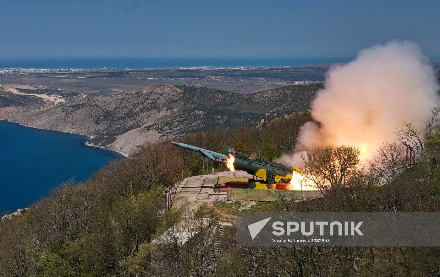 Russian Black See Fleet holds drills in Crimea