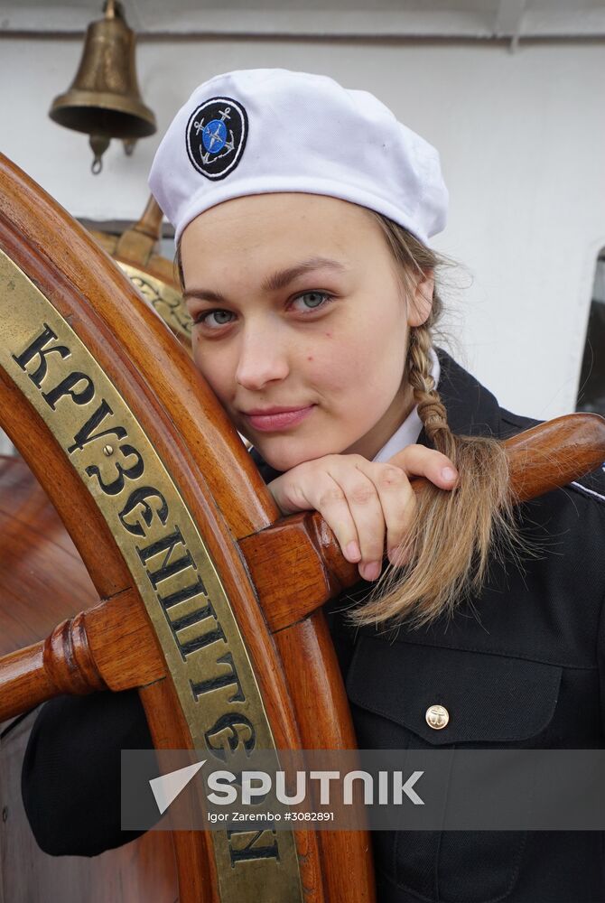 Kruzenshtern bark sails off for the first voyage in the new navigation season