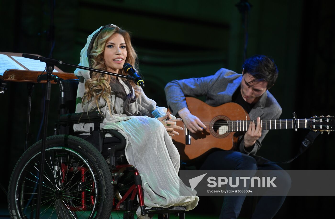 Yulia Samoilova performs in "Songs of the Great Victory" concert
