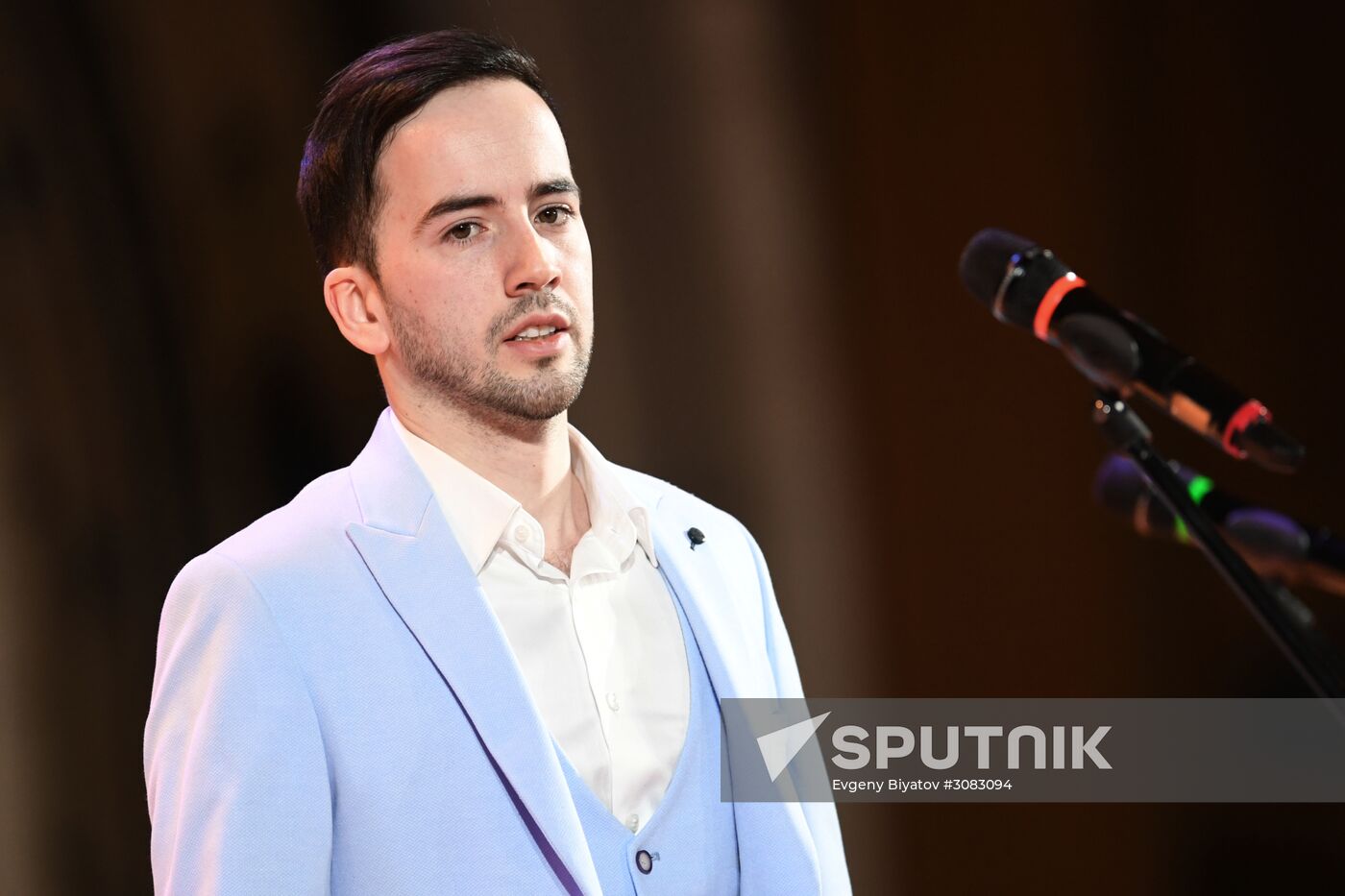 Yulia Samoilova performs in "Songs of the Great Victory" concert