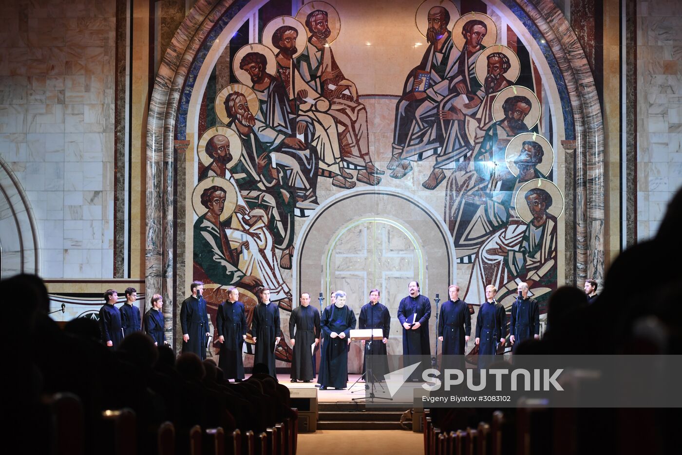 Yulia Samoilova performs in "Songs of the Great Victory" concert