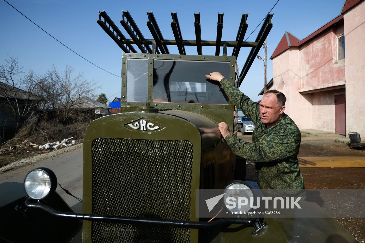 Manufacturing full-size models of WWII military vehicles in Novosibirsk Region