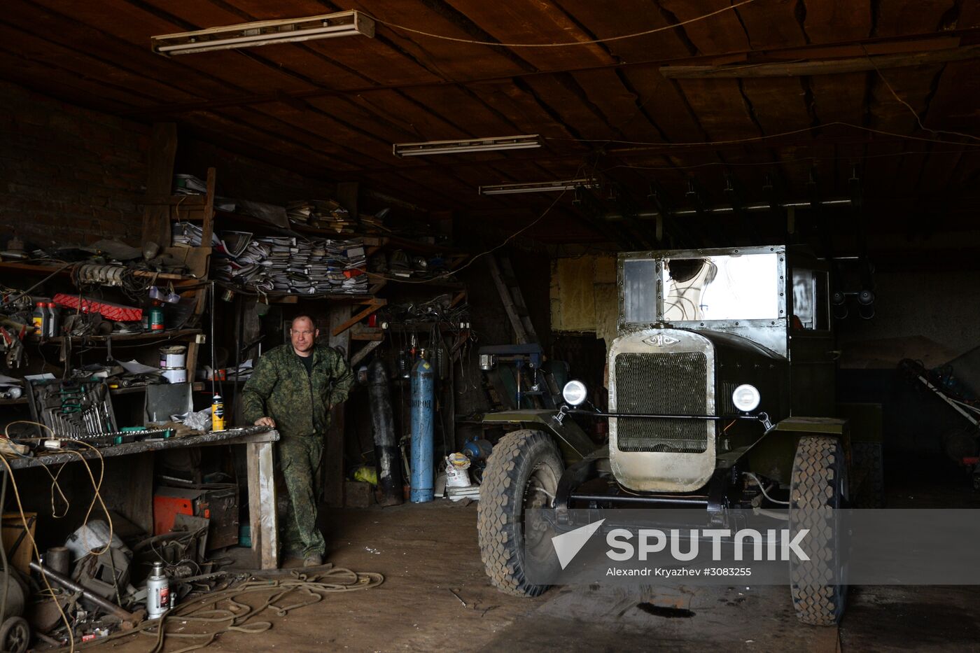 Manufacturing full-size models of WWII military vehicles in Novosibirsk Region