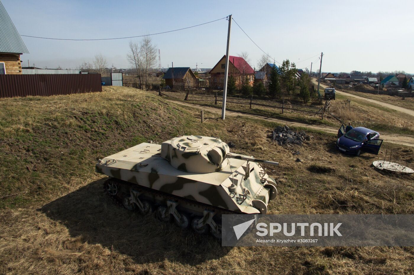 Manufacturing full-size models of WWII military vehicles in Novosibirsk Region