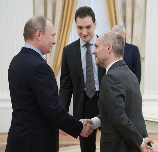 Vladimir Putin meets with FATF President Juan Manuel Vega-Serrano