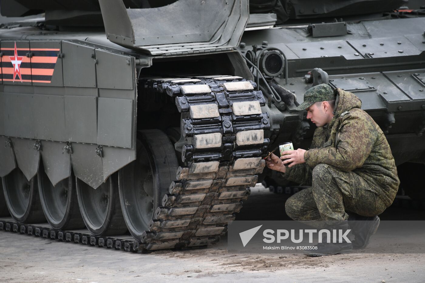 Preparing military equipment for Victory Day parade