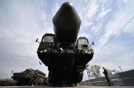 Preparing military equipment for Victory Day parade