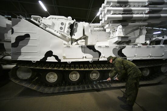 Preparing military equipment for Victory Day parade