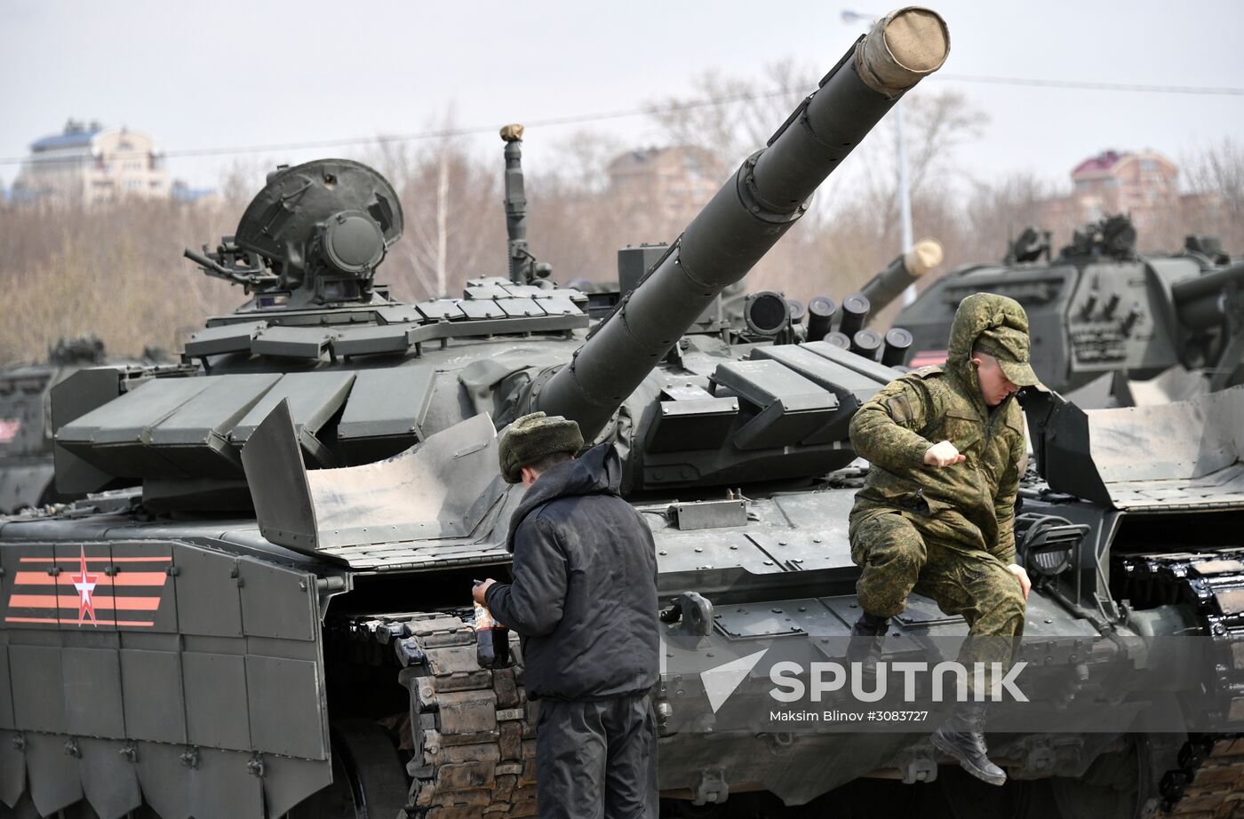 Preparing military equipment for Victory Day parade